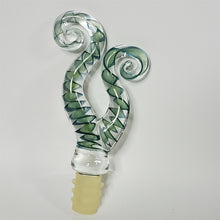 Load image into Gallery viewer, Payton Flameworks Curl with Swirls handblown glass bottle stopper