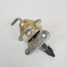 Load image into Gallery viewer, 67-68 Cadillac 67-74 Buick 67-69 Pontiac Quadrajet Choke Pulloff GM 7038237 NOS