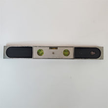 Load image into Gallery viewer, Vintage 9&quot; Magnetic Torpedo Level by Miller Falls model 190C