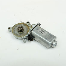 Load image into Gallery viewer, 86-91 Buick Chevy Olds Pontiac LH Power Window Motor GM 20592627 NOS